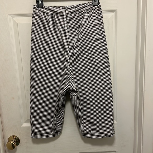 Croft and Barrow Capris short pre owned - Picture 2 of 8